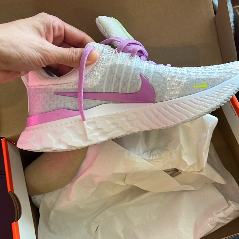 Nike women’s size 8